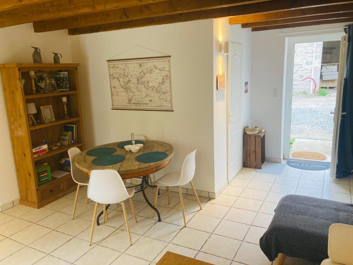 Petite Maison A La Campagne Saint-Germain-des-Fosses Zewnętrze zdjęcie